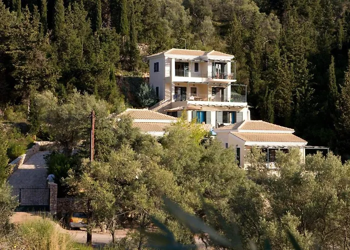 アパート Timoklia